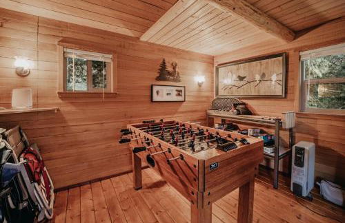 72MF - Rustic - Pets Ok - Sleeps 2 cabin - Photo 25