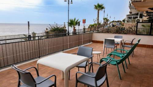 La Terrazza sul Mare Modern Apartment - Foto 3