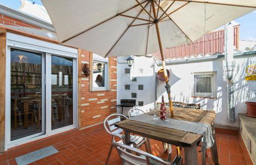 Estudios a 10' caminando de la playa y a 20' de Barcelona Centro - Foto 2