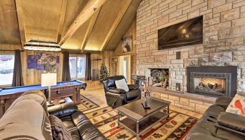 Centennial Cabin with Hot Tub, Sauna and Pool Table! - Foto 4
