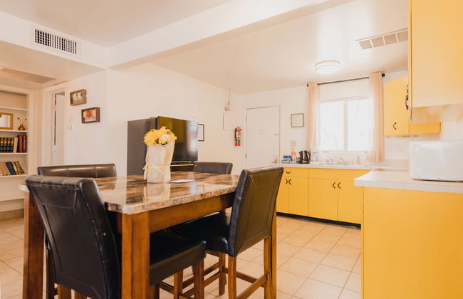 1 or 3 Bedroom Apartment with Full Kitchen - Foto 14