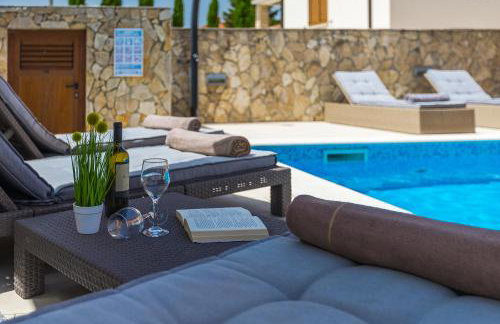 Villa Gloria, villa with heated pool - Foto 38