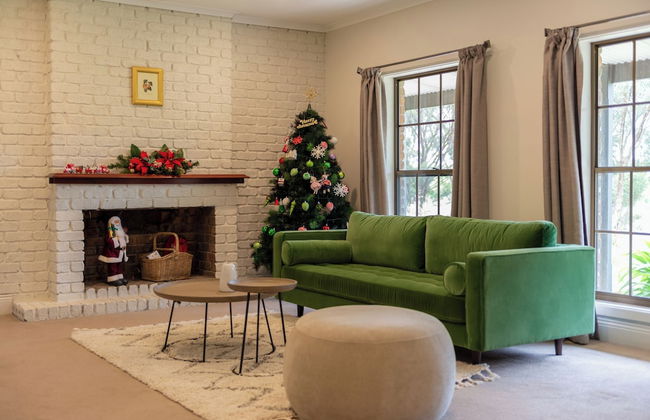 Furche Barossa Vineyard & Fireplace - Photo 11