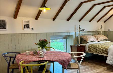 Glebe Barn and Cottage - Photo 14