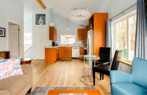 Alki Beach Cottage, NEW, 2 bedrooms, 2 bathrooms, near beach, AC, WD, Parking - Foto 3