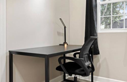 Chic Boho Retreat Near Downtown - Photo 49