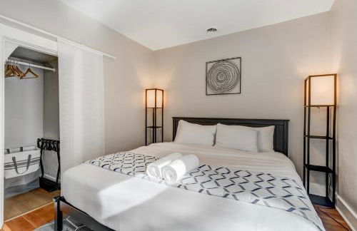 Downtown Getaway - Balcony - King Beds - Foto 17