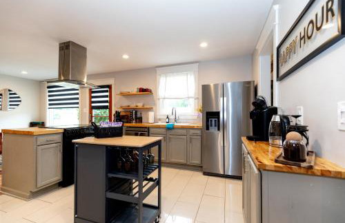 NEW Casa Azul - 2 king Beds Yard HOT TUB! - Foto 31