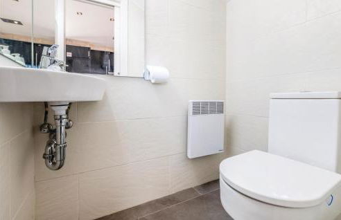 Awesome Home In Sant Pere Pescador - Foto 30