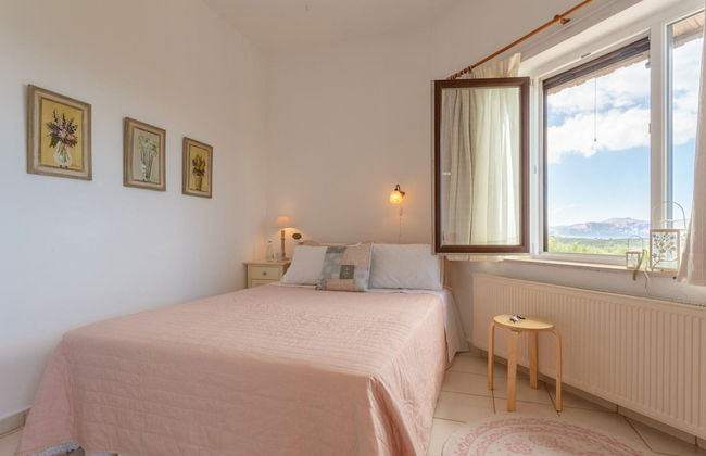 Villa Armi Large Private Pool Walk to Beach Sea Views A C Wifi Eco-friendly - 2809 - Foto 19