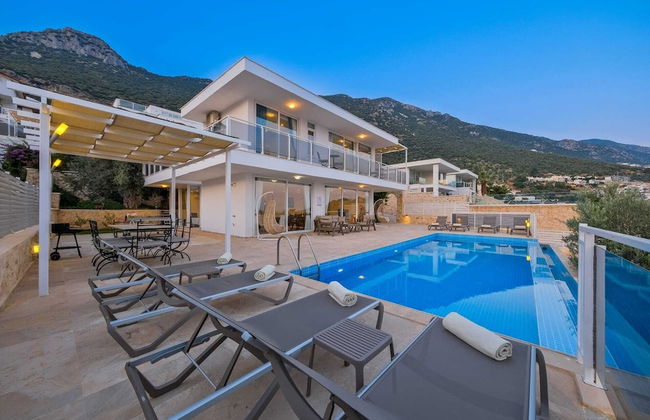 Villa Lumiere 2 Luxurious 4 bed Villa in Kiziltas Kalkan With sea Views - Foto 30