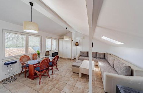 2 Bedroom Gorgeous Home In Hodilje - Photo 3