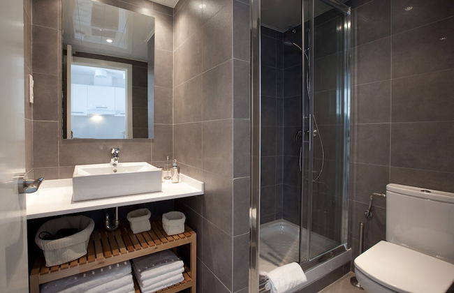 AB Montjuic - Photo 63