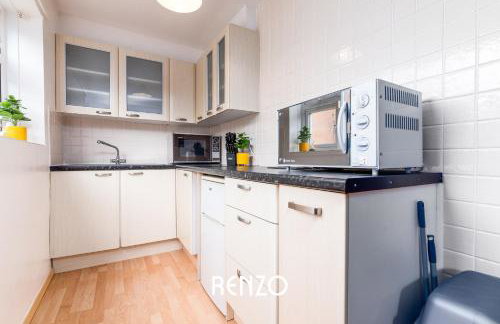 Bright and Warm 1-bed Annexe in West Bridgford, Nottingham by Renzo, Free Driveway Parking! - Foto 6