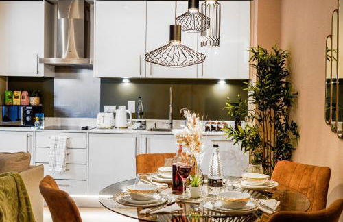 The WaterHouse Avenue by Kandara 5 Star City Home in Maidstone - Foto 1