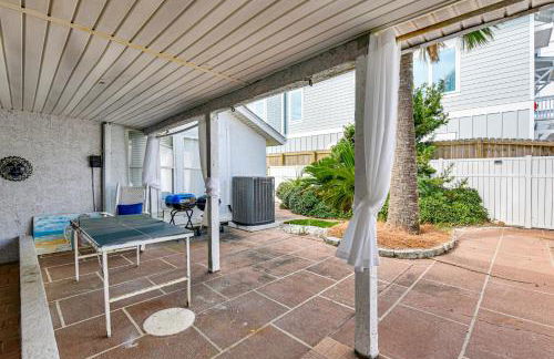 Steps to Sand! PCB Haven with Furnished Outdoor Area - Foto 19