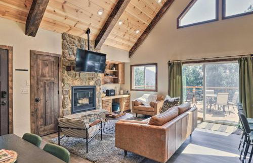 Woodsy Retreat Modern Mi-Wuk Village Cabin! - Foto 1