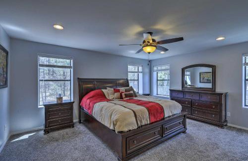 3 Mi to Rainbow Lake Home with Hot Tub and Deck - Foto 14