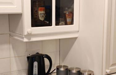 1-bed Apartment in Croydon -free Parking, Wifi - Foto 8