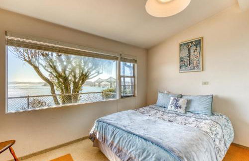 The Bridge and Balcony - Photo 26