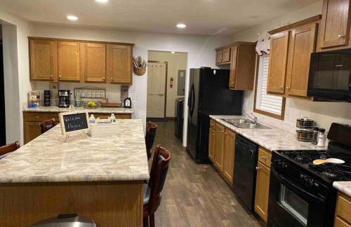 3 Bedroom in Hocking Hills w King Bed Logan Ohio - Foto 51