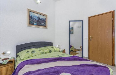 Two-Bedroom Holiday Home In Dolenja Vas - Foto 16