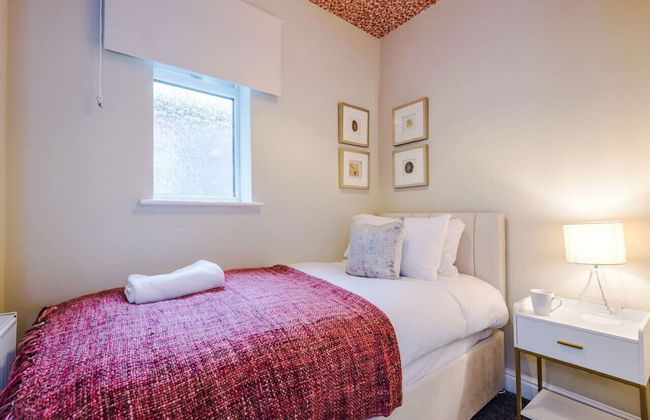 Salford Sanctuary 5 Bed House - Foto 6