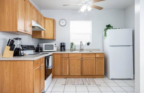 Historic Avenues Two Bedroom Suite - Foto 12