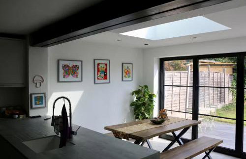 Magpie House BHX NEC HS2 free parking 4 bedrooms - Foto 6