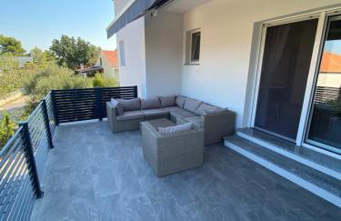 Apartmani Kumenat - Photo 15