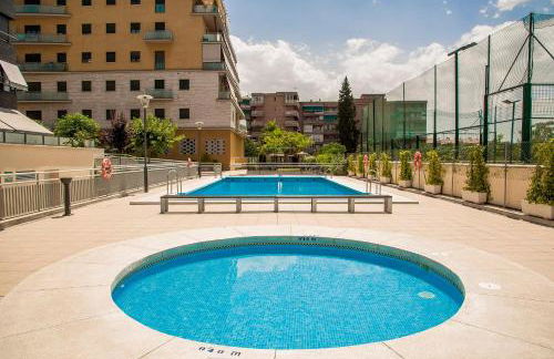 EnjoyGranada LUJO Piscina y Parking - Foto 6