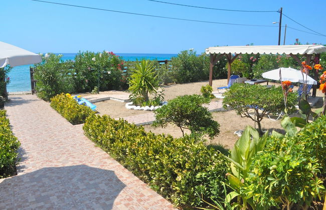 Beachfront Holiday House Eftichia - Foto 28