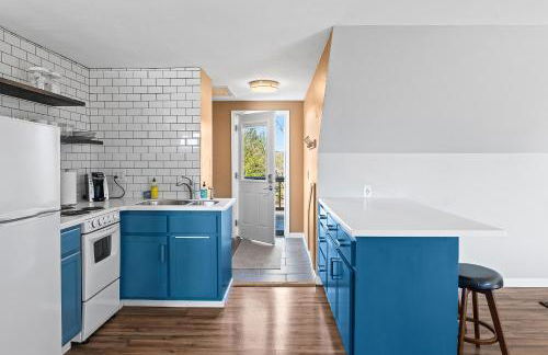 Bird's Nest - Above Bakery Cozy Studio, Perfect for Couples! - Foto 6