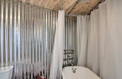 Unique Utah Tin Cabin with Mountain Views! - Foto 14