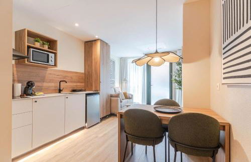 RentitSpain - Granada - Modernos Estudios, Luminosos y Excelente ubicación - Foto 76