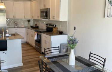 Embrace the Harmony of Nature and Urban Living - Foto 5