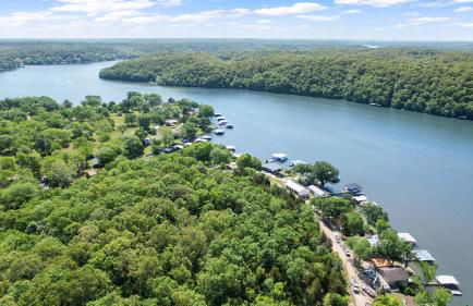 Huge Lakefront Yard, Private Dock - Amazing Views! - Foto 55