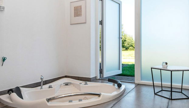 Luxury Lakeside Retreat With Spa-by Traum - Foto 4, Tratamientos de spa