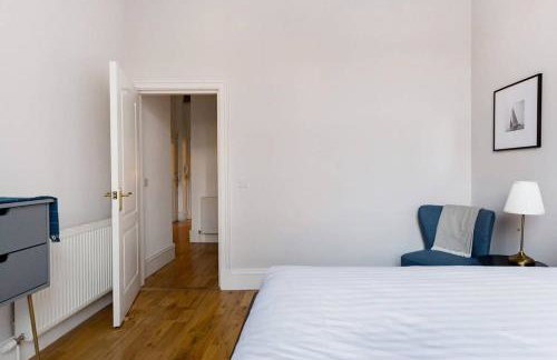 Incredible contemporary flat in heart of west end - Foto 21