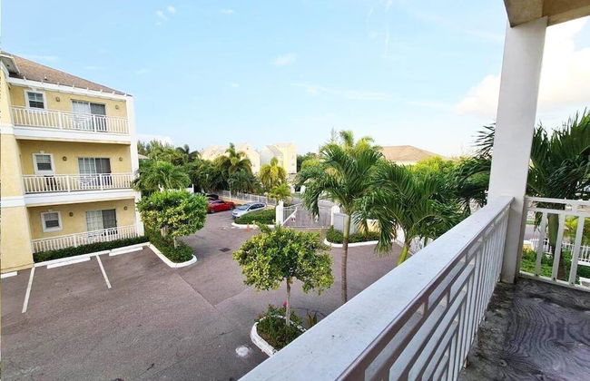 Luxury Condo at Venito - Foto 10