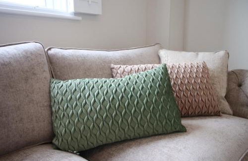 Apartment 11 Bluebridge with Free Parking - Photo 59