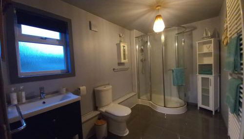 The Boathouse - Photo 5