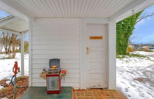 Huge Farmhouse with Heated Pool for Vacations and Retreats - Foto 13