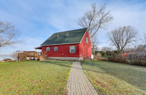 Beachside Living! Family Retreat on Oneida Lake - Photo 39