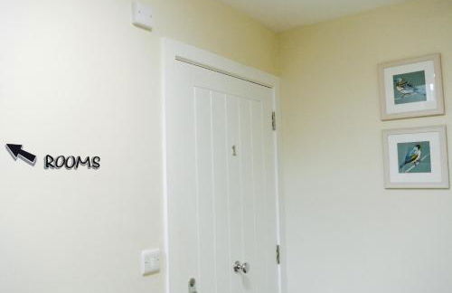 Rooms at Martha Jones - Photo 8