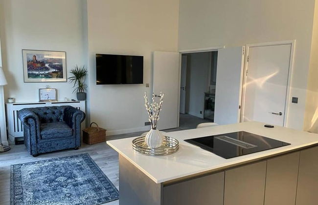 Stunning Apartment in Clifton Gardens, Westend - Foto 11