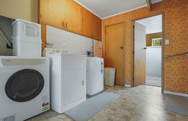 Dazzling Mairangi Bay Retreat Sea Views - Foto 30