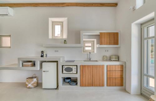 Lil Paros Luxury suites - Photo 69