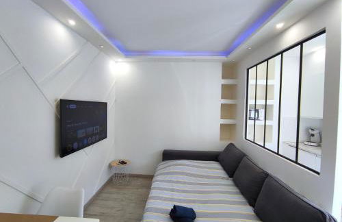 CinéLux - Appartement entier - Parking gratuit - Foto 5