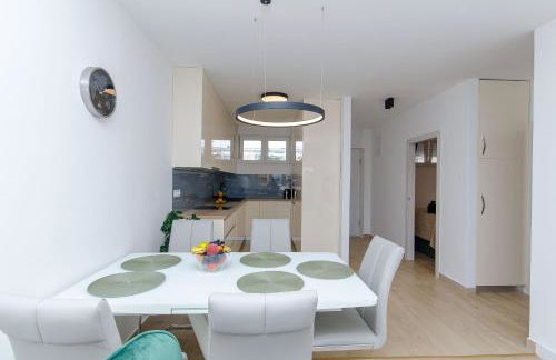 Modern living apartment Airy - Photo 11